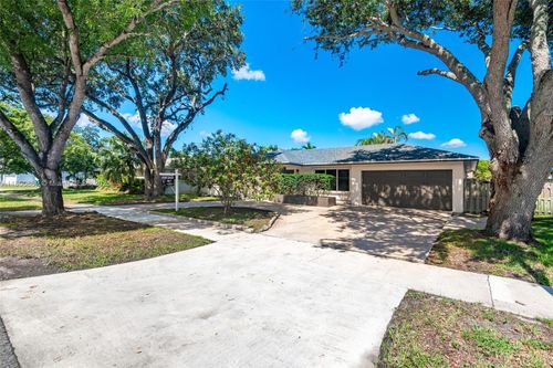 5711 Sw 118th Ave, Cooper City, FL, 33330-4177 | Card Image