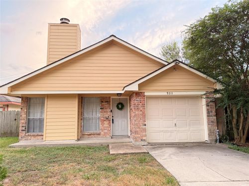 9311 Crescent Moon Dr, Houston, TX, 77064-5520 | Card Image