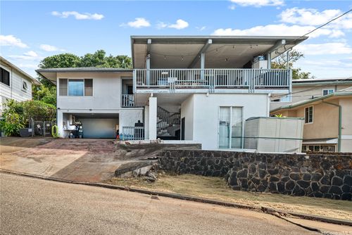 1817 Skyline Dr, Honolulu, HI, 96817-2006 | Card Image