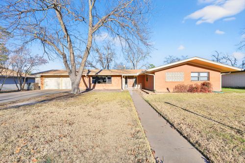 2131 N Woodland St, Stephenville, TX, 76401-2051 | Card Image