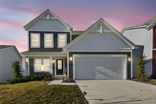 307 Dalriada Blvd, O Fallon, MO, 63368-2301 | Card Image