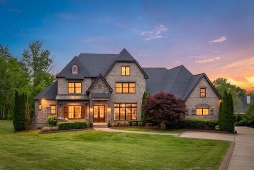 2713 Deer Haven Ct, Franklin, TN, 37067-8159 | Card Image