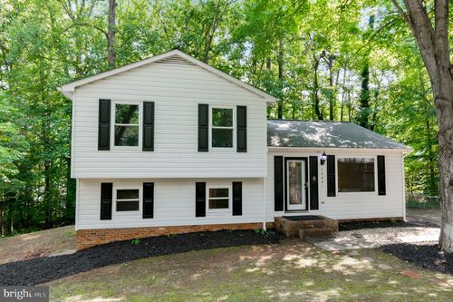 10001 Knotty Pine Ct, SPOTSYLVANIA, VA, 22553-1607 | Card Image