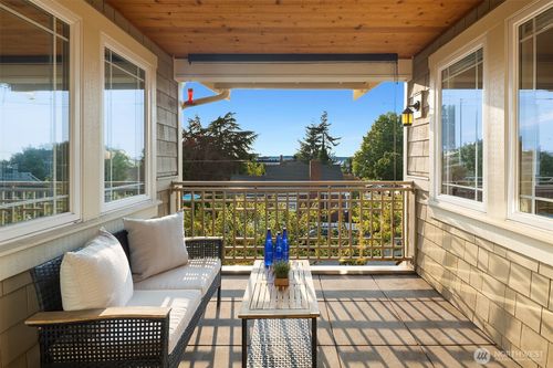 apt-302-600 Bell St, Edmonds, WA, 98020-3117 | Card Image