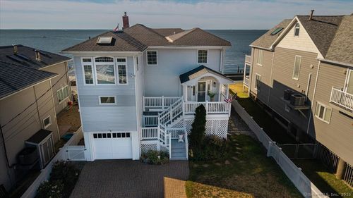 31 Point Beach Dr, Milford, CT, 06460-7642 | Card Image