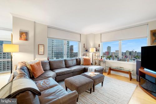 2407-400 S Broad Street, PHILADELPHIA, PA, 19146 | Card Image