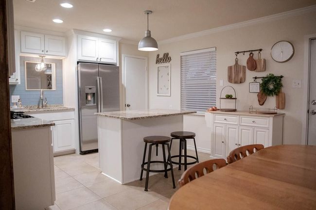 1505 Yucca St, House other with 3 bedrooms, 2 bathrooms and null parking in Midlothian TX | Image 6