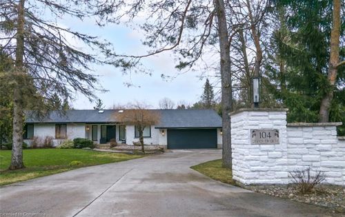 104 Grandview Dr, Conestogo, ON, N0B1N0 | Card Image