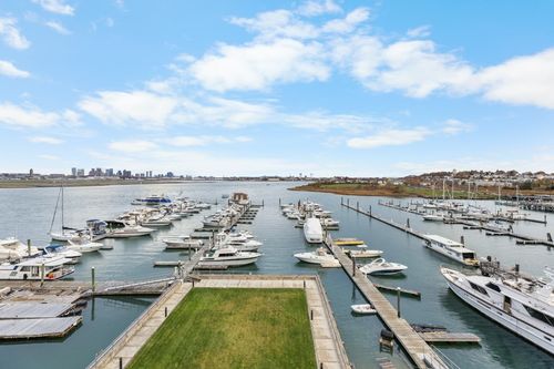 ph-506-550 Pleasant St, Winthrop, MA, 02152-2731 | Card Image