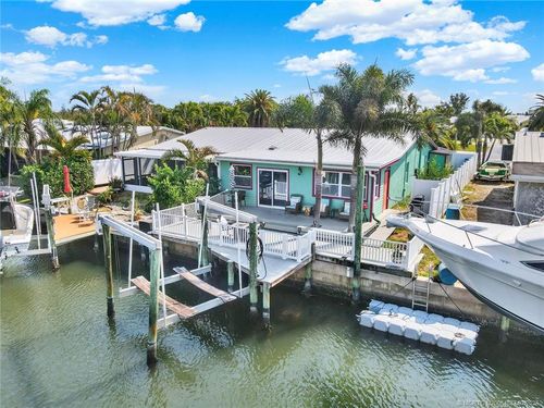 84 Aqua Ra Dr, Jensen Beach, FL, 34957-2627 | Card Image