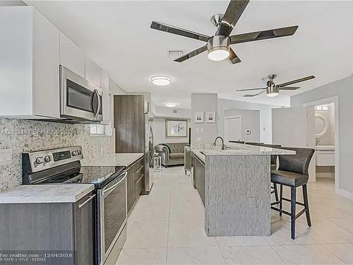 725 Se 14th Court, Fort Lauderdale, FL, 33316 | Card Image
