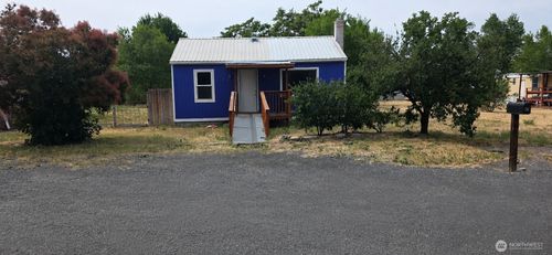68 Ephrata Ave Nw, Soap Lake, WA, 98851-9740 | Card Image