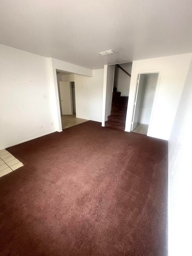 802 Matthew St, Townhouse with 2 bedrooms, 2 bathrooms and null parking in Sundown TX | Image 5