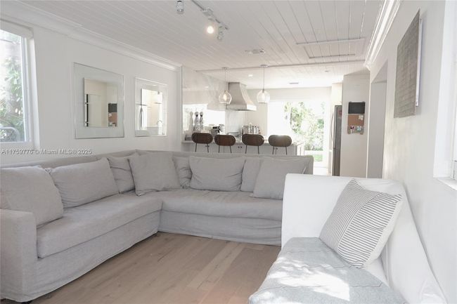 463 W 62 Nd St, House other with 3 bedrooms, 2 bathrooms and null parking in Miami Beach FL | Image 12