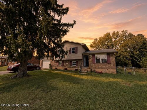 399 Seminole Rd, Radcliff, KY, 40160-2228 | Card Image