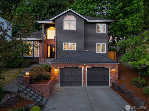 1010 106th Avenue Se, Bellevue, WA, 98004 | Card Image