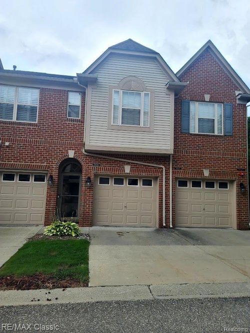 39530 Rockcrest Ln, Northville, MI, 48168-3960 | Card Image