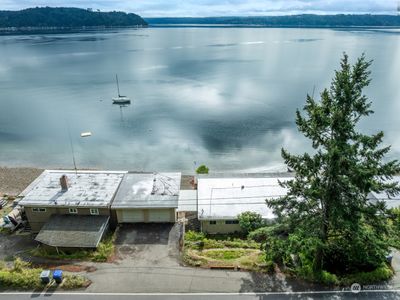 22690 N Us Hwy 101, House other with 3 bedrooms, 1 bathrooms and 2 parking in Hoodsport WA | Image 1