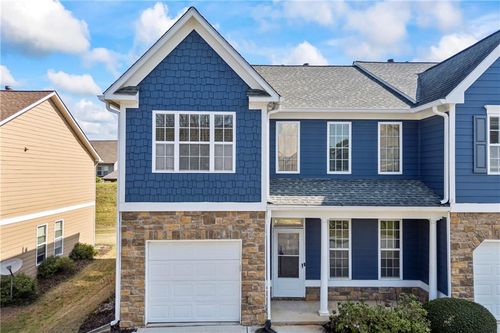 6616 Splashwater Dr, Flowery Branch, GA, 30542-7614 | Card Image