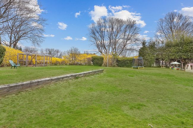 21 Randall Dr, House other with 3 bedrooms, 2 bathrooms and 2 parking in Trumbull CT | Image 29