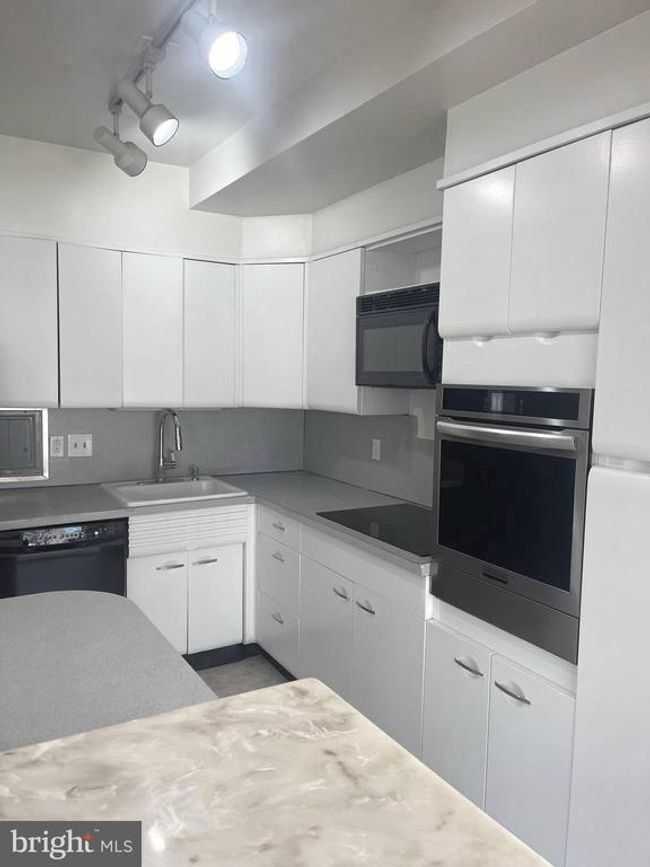APT-1016 - 4740 Connecticut Ave Nw, Condo with 2 bedrooms, 2 bathrooms and null parking in WASHINGTON DC | Image 6