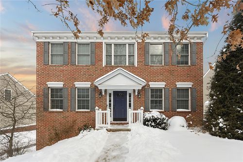 1086 Woodlawn Dr, Canonsburg, PA, 15317-5451 | Card Image