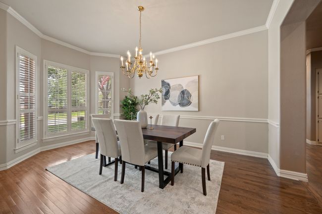 plantation shutters in dining | Image 6
