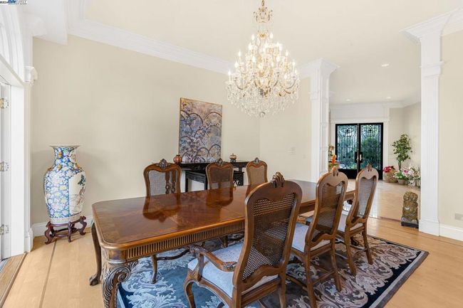 11 La Strada Ct, House other with 5 bedrooms, 5 bathrooms and 2 parking in Burlingame CA | Image 27