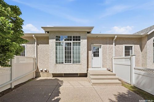 446 Perehudoff Cres, Saskatoon, SK, S7N4R2 | Card Image