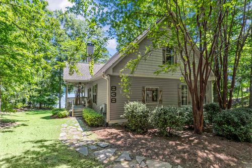 838 S Steel Bridge Rd, Eatonton, GA, 31024-8181 | Card Image