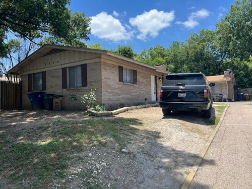 a-8902 Little Walnut Pkwy, Austin, TX, 78758-6715 | Card Image