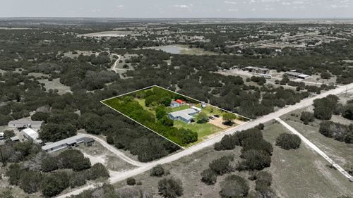 1202 Twin Mountain Rd, Copperas Cove, TX, 76522-7669 | Card Image