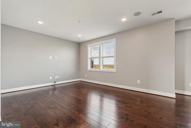 44738 Tiverton Sq, Condo with 3 bedrooms, 3 bathrooms and null parking in ASHBURN VA | Image 6
