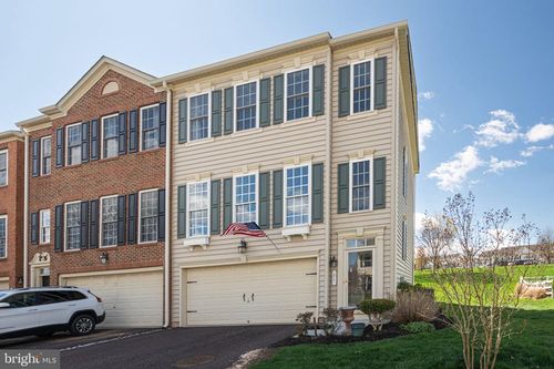 71 N Savanna Dr, POTTSTOWN, PA, 19465-6602 | Card Image