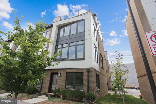 8060 Red Hook St, ROCKVILLE, MD, 20855-2191 | Card Image