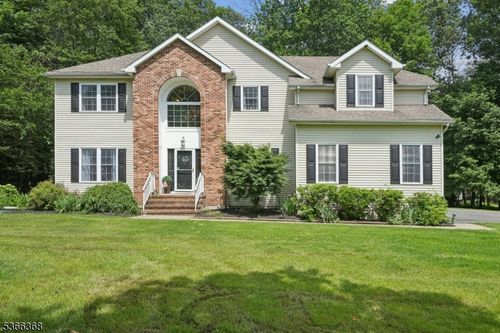 2 Cardinal Ln, Budd Lake, NJ, 07828-1439 | Card Image