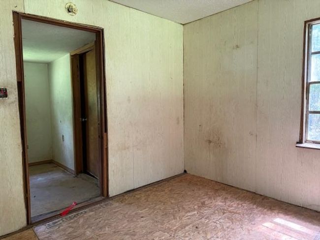 1700 Woodrow St, House other with 3 bedrooms, 1 bathrooms and null parking in Silsbee TX | Image 5