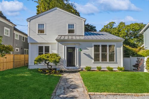 21 Maplewood Ave, Westport, CT, 06880-2021 | Card Image