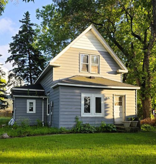 1515 Trott Ave Sw, Willmar, MN, 56201-2874 | Card Image