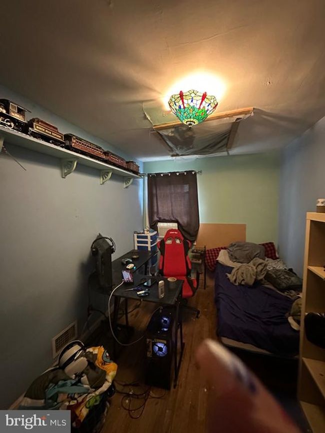 815 Mildred Ave, Townhouse with 3 bedrooms, 2 bathrooms and null parking in DUNDALK MD | Image 13