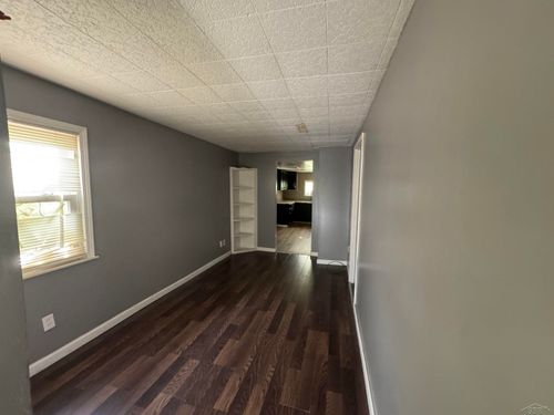 1840 Ribble St, Saginaw, MI, 48601-6856 | Card Image