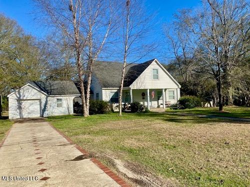 1018 Park St, Mccomb, MS, 39648-2151 | Card Image