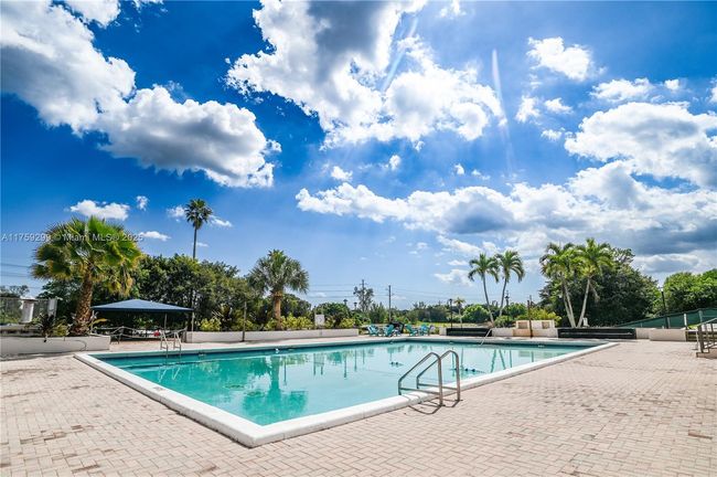 APT-601 - 4164 Inverrary Dr, Condo with 2 bedrooms, 2 bathrooms and null parking in Lauderhill FL | Image 59