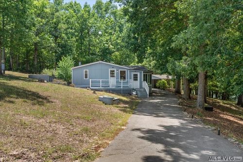 960 Poplar Creek Rd, Bracey, VA, 23919-3209 | Card Image