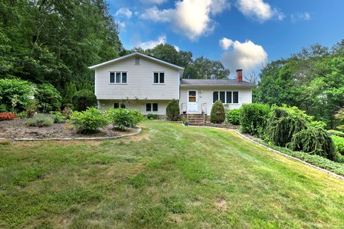 35 Wilson Dr, Oxford, CT, 06478-1423 | Card Image