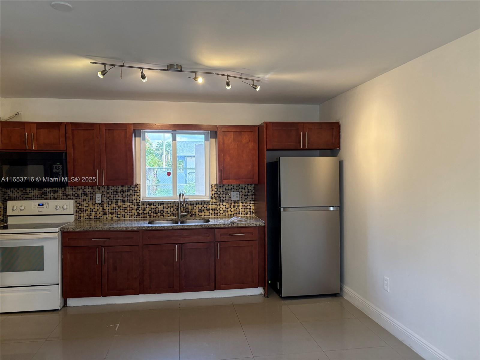 34th Ct, Miami Gardens, FL 33056