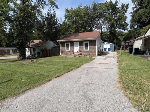 159 Connolly Dr, Saint Louis, MO, 63135-1020 | Card Image