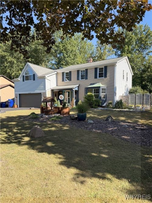 258 Misty Ln, East Amherst, NY, 14051-1422 | Card Image