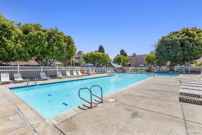 UNIT-127 - 7127 Camino Degrazia, Condo with 2 bedrooms, 2 bathrooms and 3 parking in San Diego CA | Image 25