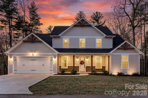 690 Settlers Trl, Mars Hill, NC, 28754-9140 | Card Image